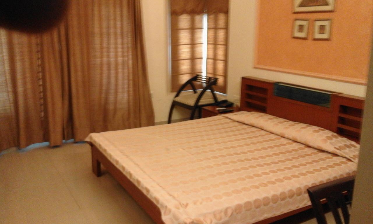 Hotel Picasso Varanasi Prime Location מראה חיצוני תמונה