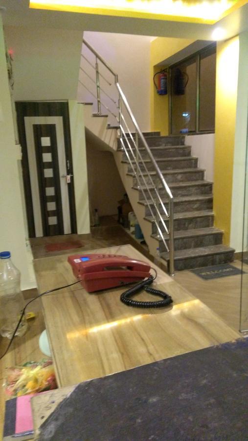 Hotel Picasso Varanasi Prime Location מראה חיצוני תמונה